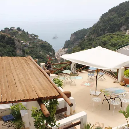 Nina La Torretta Bed & Breakfast Pontone